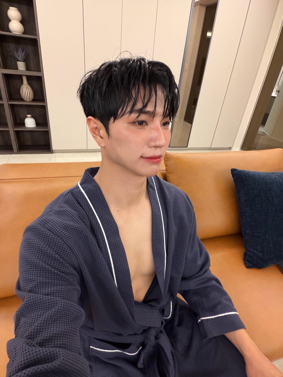 seollemtw's tweet photo. 나도 몰랐서요
내새꾸가 육체파 배우가 될 줄은 🫣
이런말 하지마까

#고태운 #高泰澐 #KoTaeWoon #비틀린넥타이 #TwistedTie https://t.co/qCEd8yeI8N