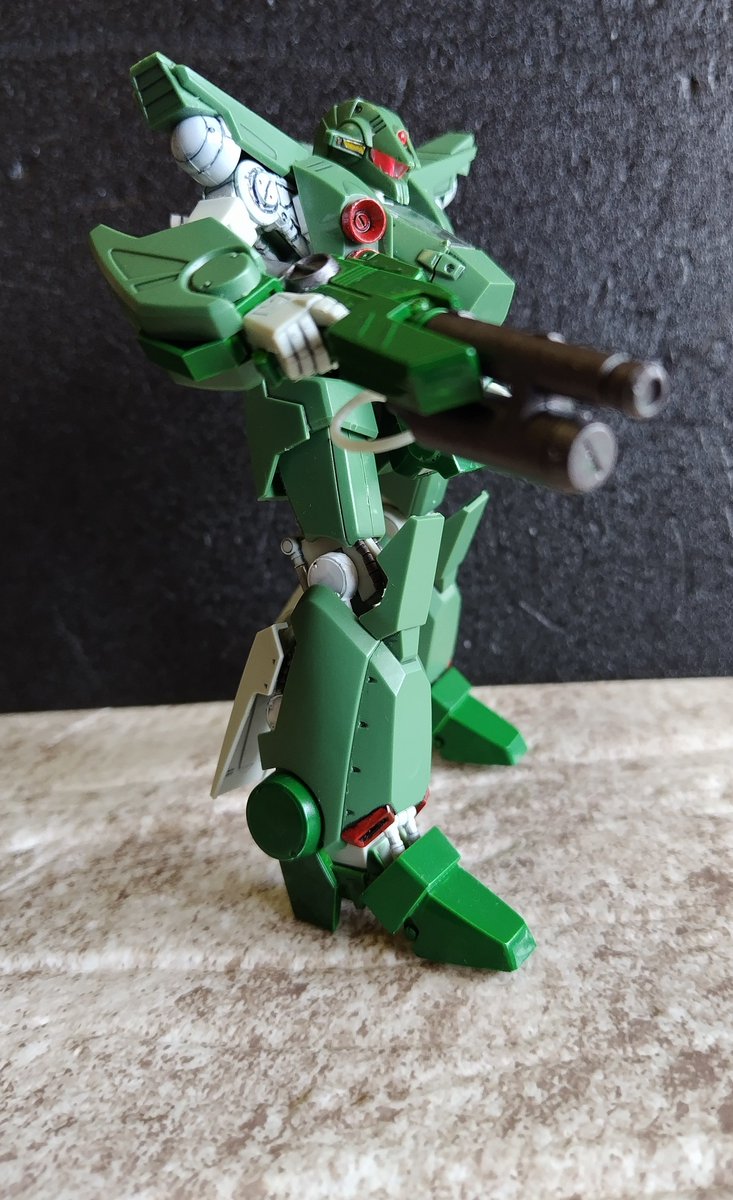 aaaaayoshaikuzo's tweet photo. 昔ポストしたオレンジハーガンがリポストされたので、こちらも改めて上げておきます。

#メガゾーン23 https://t.co/urZKu1gaQA