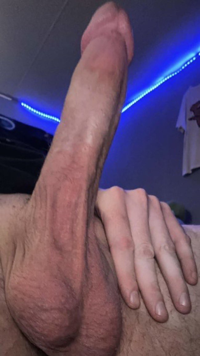 weeeeds29's tweet photo. @hershthick these nuts don’t look little to me bitch ass nigga 🤷🏼‍♂️😛 https://t.co/SrqrbvNwU1