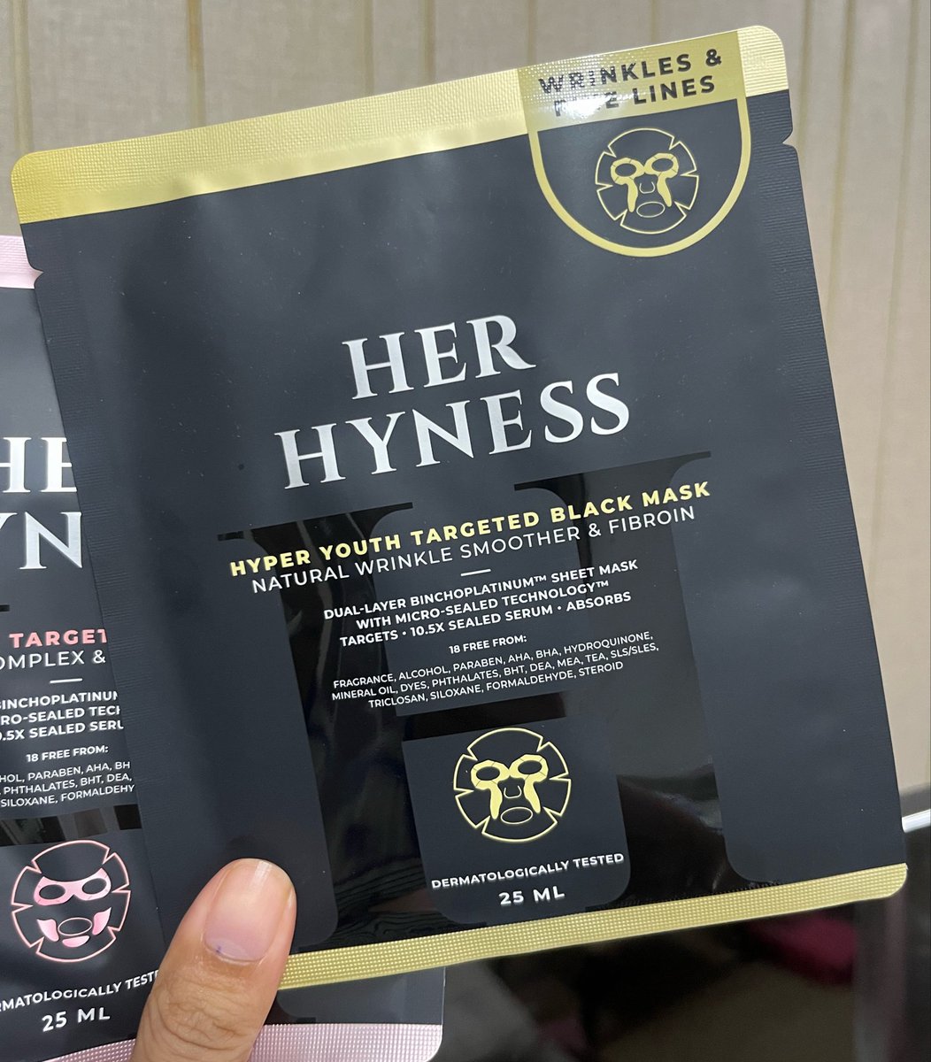 6104candy's tweet photo. ได้ลอง Hyper Mask ของ Her Hyness แล้ววว แผ่นมาส์กนุ่มกับผิวหน้ามาก หน้าใสสุดๆ  สมกับที่เป็นเจ้าแม่มาส์ก พวกมาส์กต้องยกให้ Her Hyness แค่แผ่นเดียวก็รู้สึกได้เลยว่าหน้าดีขึ้นน แผ่นมาส์กก็เกาะหน้าดีมากก https://t.co/amQlzkDnjQ