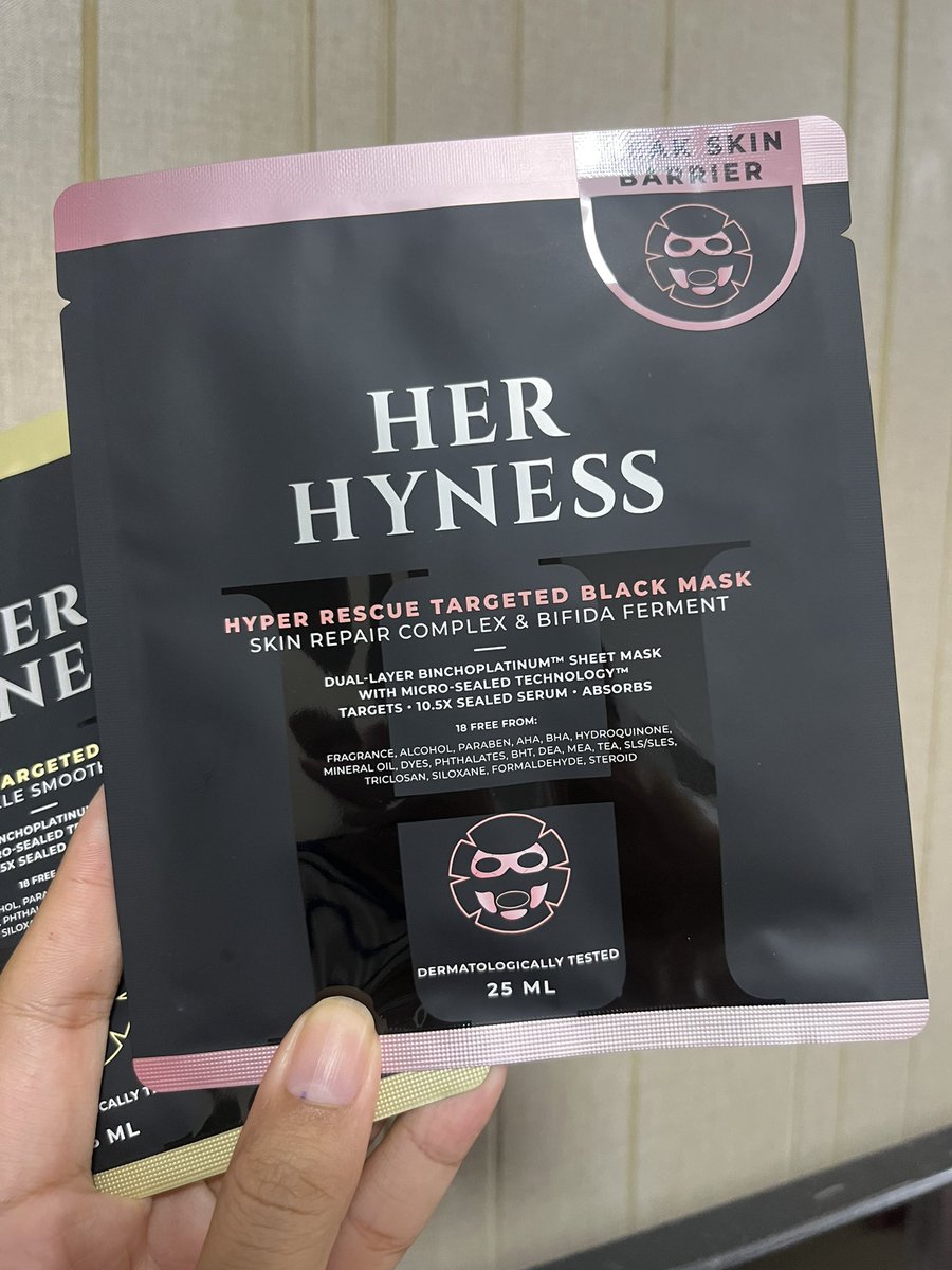 6104candy's tweet photo. ได้ลอง Hyper Mask ของ Her Hyness แล้ววว แผ่นมาส์กนุ่มกับผิวหน้ามาก หน้าใสสุดๆ  สมกับที่เป็นเจ้าแม่มาส์ก พวกมาส์กต้องยกให้ Her Hyness แค่แผ่นเดียวก็รู้สึกได้เลยว่าหน้าดีขึ้นน แผ่นมาส์กก็เกาะหน้าดีมากก https://t.co/amQlzkDnjQ