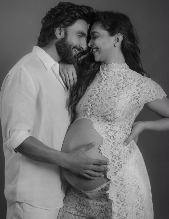 cozybambii's tweet photo. Happy 1-month anniversary to DeepVeer's baby #2.

Can’t wait to find out your beautiful name soon ✨🤍
#DeepikaPadukone #RanveerSingh https://t.co/WgZW4rOc3R
