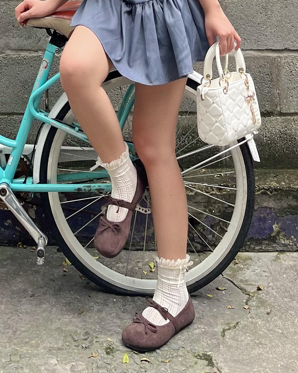 ebruhsm57's tweet photo. 週末は家でゆっくり派ですか、それとも外に出かける派ですか。みんなの意見も聞かせてね。 👊👇
fDKemhp https://t.co/zzf9D7wBF7