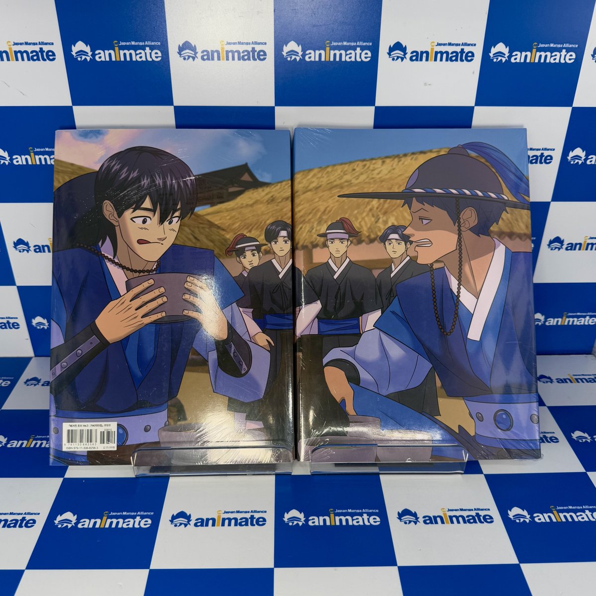 animate_hongdae's tweet photo. 【추천상품 /📗#잡지】

웹툰 🏀 <가비지타임>의 모든 것을
한 📖 권에 담아낸 매거진 출간!

작품 🔍 정보와 캐릭터 소개는 물론,
감동을 💥 다시 느끼는 명장면 다시 보기부터
2사장 ✍️ 작가의 인터뷰 & 생생한 메이킹 스토리까지!

<가비지타임>의 🏀 세계를
 탐구할 필수 가이드북 등장‼️

#매거진_조이 #가비지타임

#홍대 #애니메이트 에서 만나보세요 (づ｡◕‿‿◕｡)づ