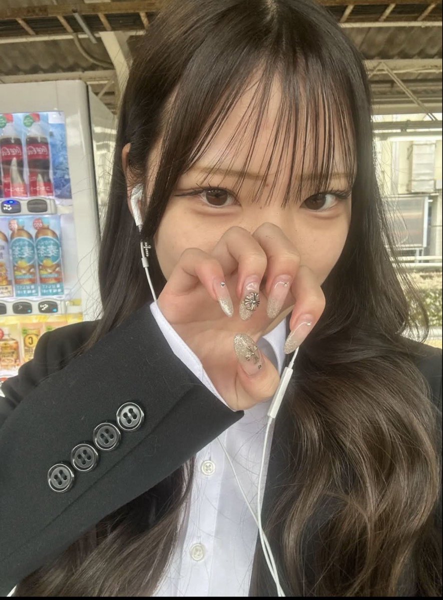 StepmaioVjlke's tweet photo. こんにちは！りなですDの21！よろしくね動画も売ってるから買ってね！ #裏垢女子 #裏垢 #動画販売 https://t.co/fKBBhanCf6