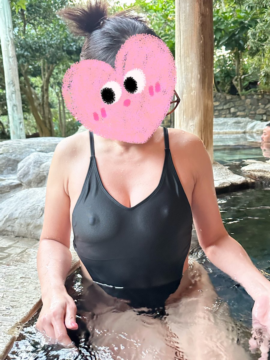 gffEzuDRoqJVxw3's tweet photo. 山上走走 泡湯好像變成一定要的行程 今天奶頭好硬 是有什麼感覺嗎？ https://t.co/59qhszruES