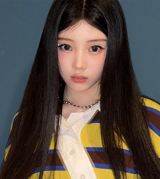 twoonehee's tweet photo. 한그룹에 프리큐어그림체랑 이토준지그림체가 공존한다는게 나는진짜즨나좋았던거같애.. https://t.co/h7tV51fiZV