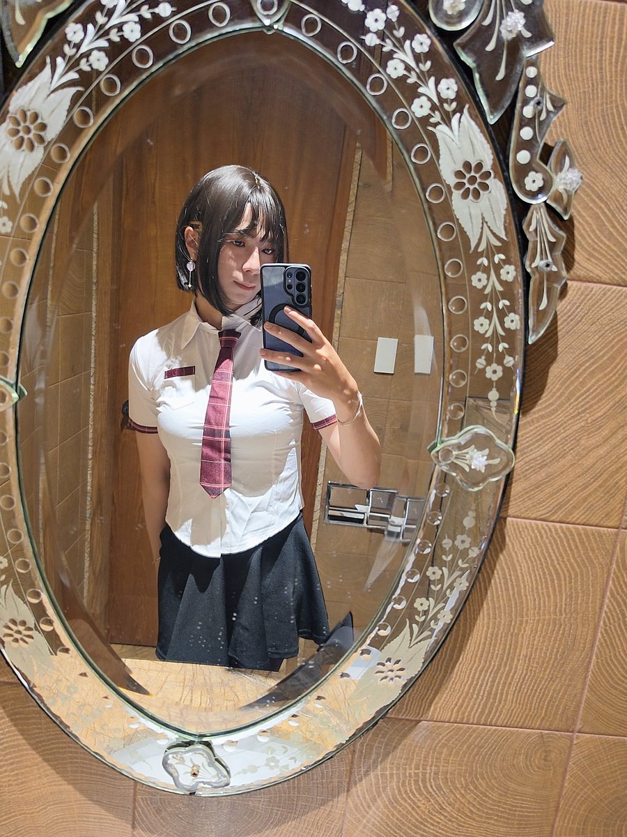 lovehsiang720's tweet photo. 久久一次聚會
這次學生制服趴 

也認識了好多新的姐妹
期待下次的相聚😘

#偽娘 #女裝男子 #女裝大佬 #ladyboys

@child530 
@this_xiaoyue https://t.co/ZfAS29CYf3