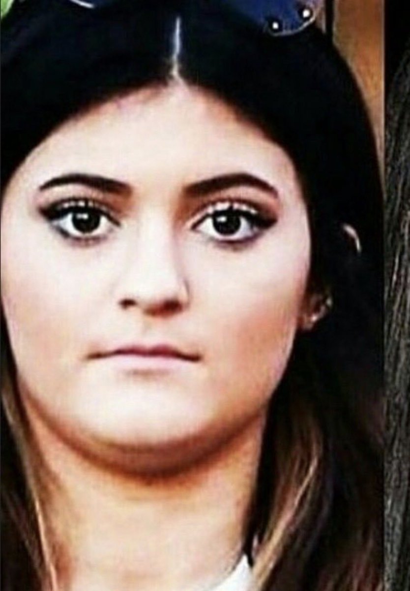 La_Santia_'s tweet photo. Y recuerden amores no hay gente fea, sino pobre. https://t.co/bGu4pxrufV