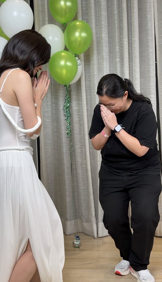 Natty_Kanyarath's tweet photo. ด้วยความเคารพเสมอค่ะ 🙏🏻😂😅

Charlotte LIVE WITH LINE MAN
#LINEMANถูกสุดทุกวันwithCharlotte
#CharlotteAustin https://t.co/SEWhEg4I3c