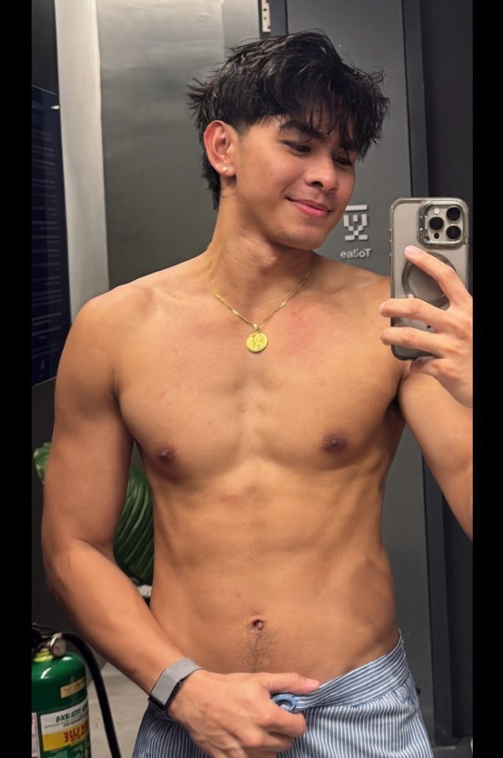 eechoarchive's tweet photo. MONDAY NIGHT HOTNESS ALERT! 🚨

Shan Vesagas is giving us another reason to stay awake tonight! 🥵

#SeanVesagas https://t.co/XtwYS5jtt8