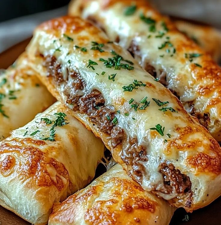 IfeyIndomie's tweet photo. Cheese steak for lunch 😋 https://t.co/o4WjNVRhKp