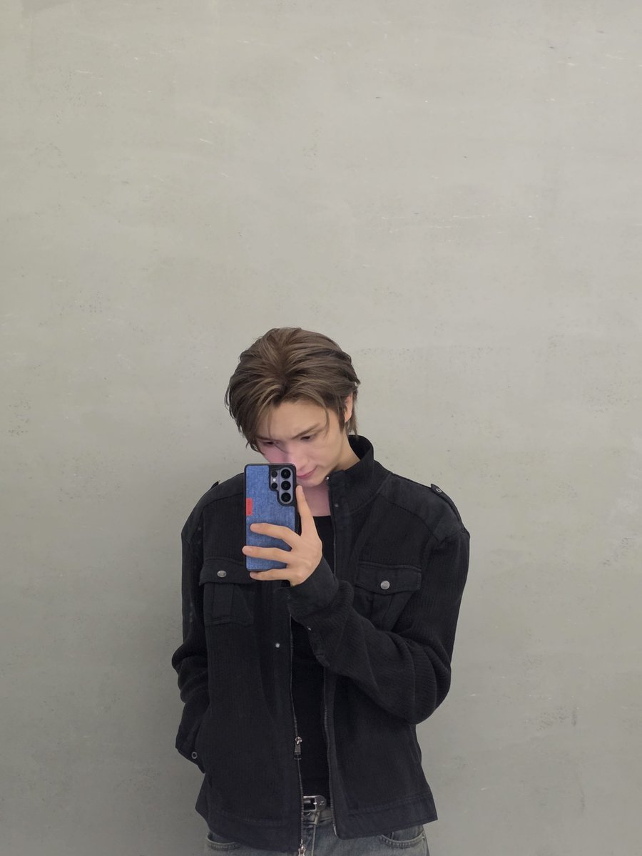 youngjaellery tweet picture