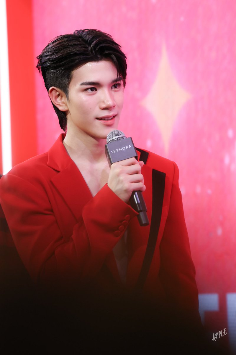 Song_apple0422's tweet photo. 아아아아아 !!!!

12 YEARS SEPHORA WITH FOURTH 
SEPHORAxFOURTH 

@tawattannn 
#โฟร์ทณัฐวรรธน์ 
#Fourthnattawat https://t.co/E59R1zwXKi