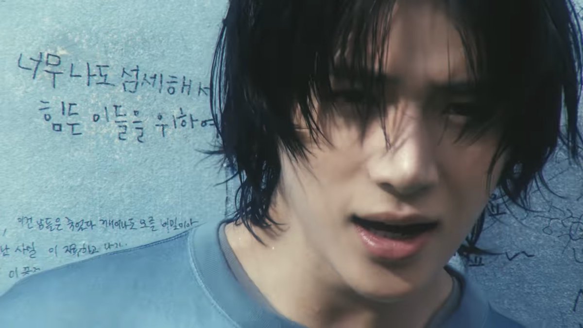 BEOMBASTlC's tweet photo. BEOMGYU'S LONG HAIR WTFFFF https://t.co/ReKUV7ihhK
