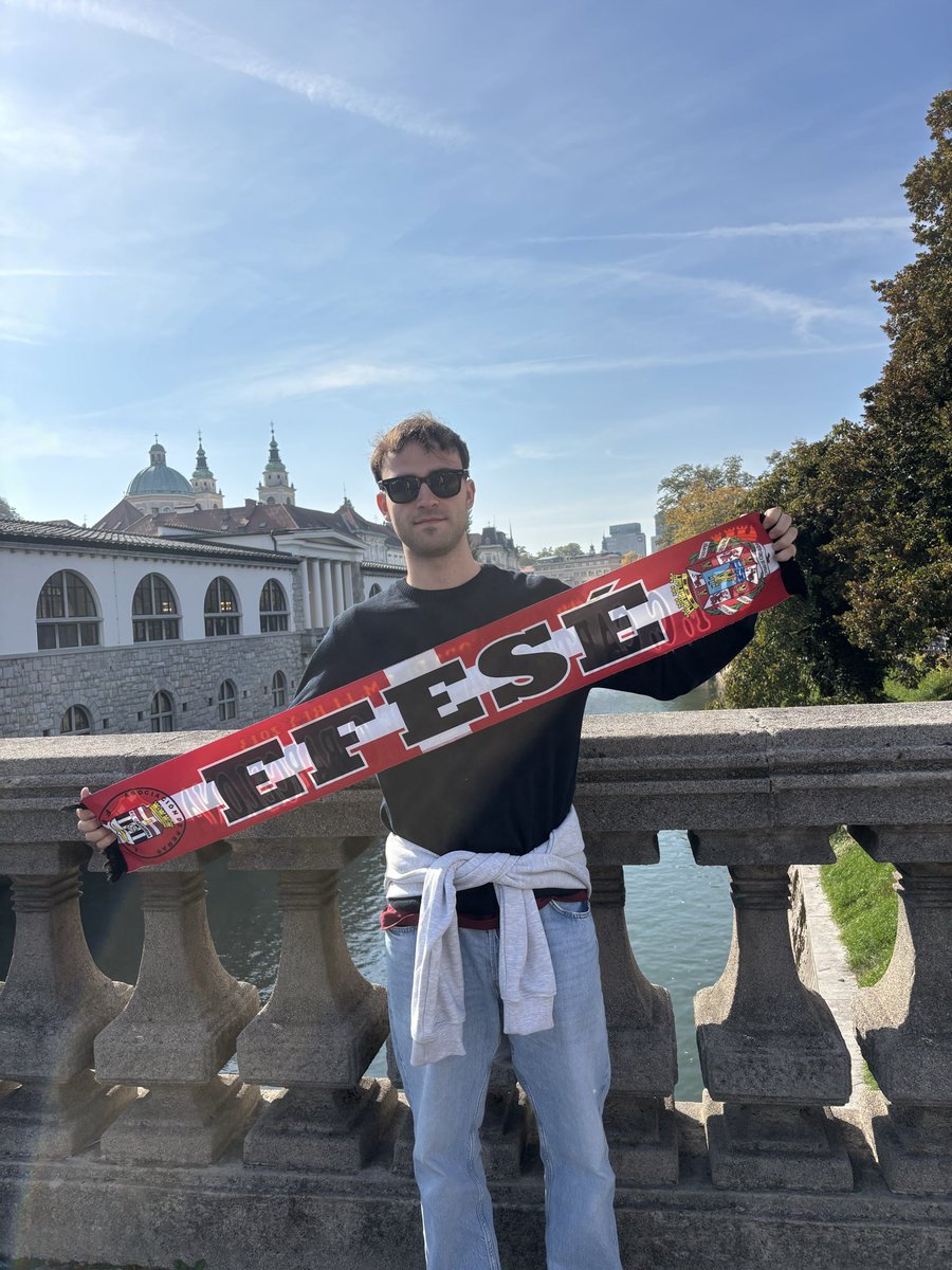 Luchoefese's tweet photo. 📍Ljubliana 🇸🇮Siempre @FCCartagena_efs https://t.co/EoAQok4P7k