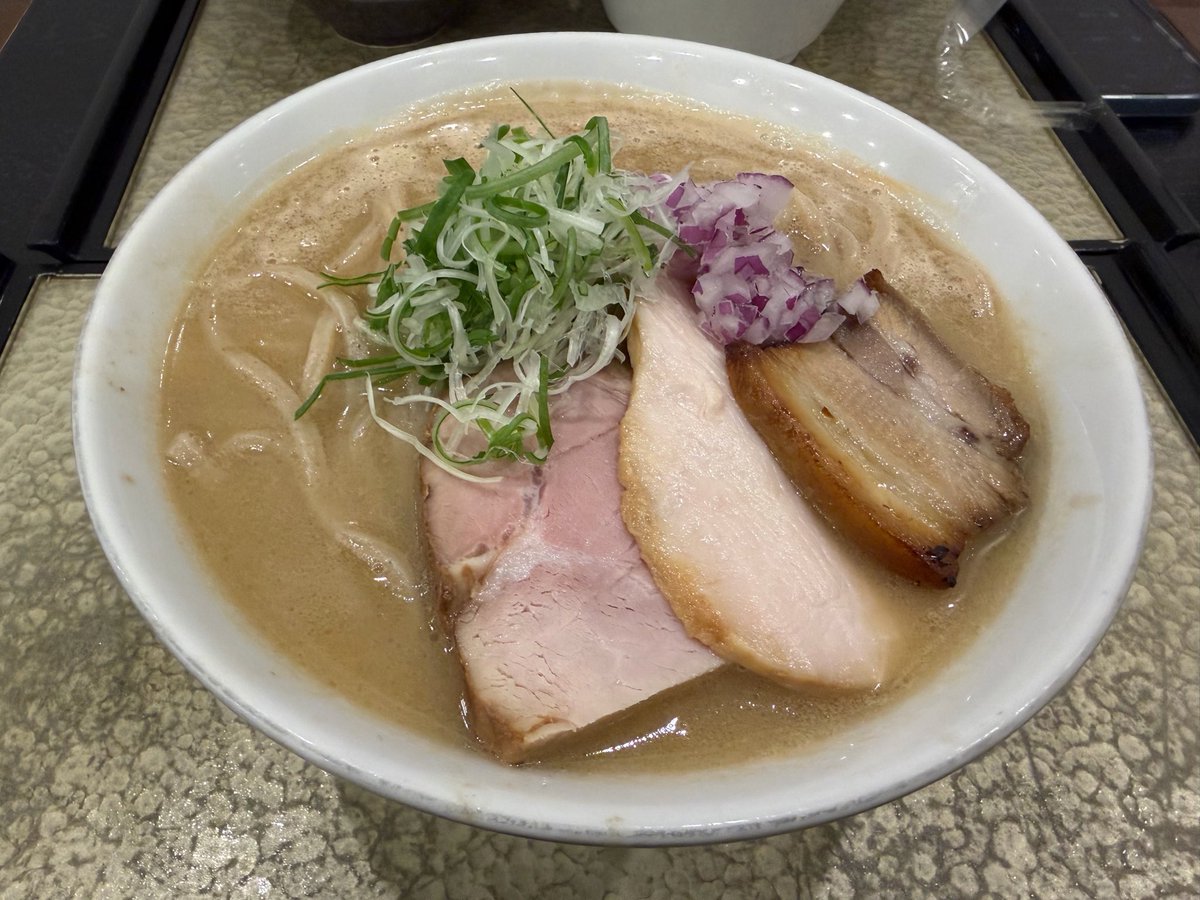 SLEN_8944's tweet photo. ああああああ！ごめんなさいごめんなさい。
こんな時間こんな写真を...すいません。なんでもしますから https://t.co/gpGG8INUTK