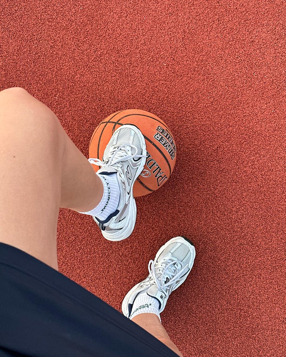 CarmenWMN's tweet photo. Hey there! 🌞 Just wanted to say, every small step matters, and you’re doing amazing. 🦋
mCnTWij https://t.co/604L8PHSv0