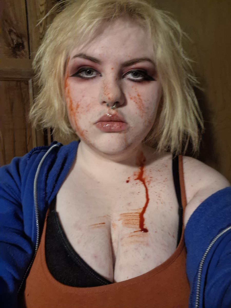 rabbitrituals's tweet photo. costest i guess . give me glasses (that i alr need tbh) and fabric paint to put on the stripes #alexkralie #mh https://t.co/eRVoNZQ67D