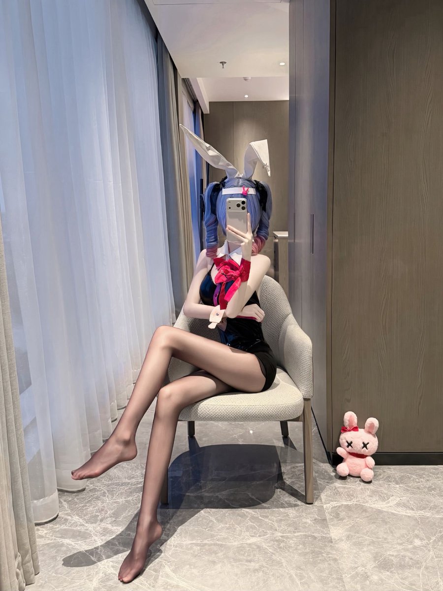 PatrykGilavogi's tweet photo. 不愧是兔子洞.. |･ω･｀) https://t.co/cMsgzeVMFb