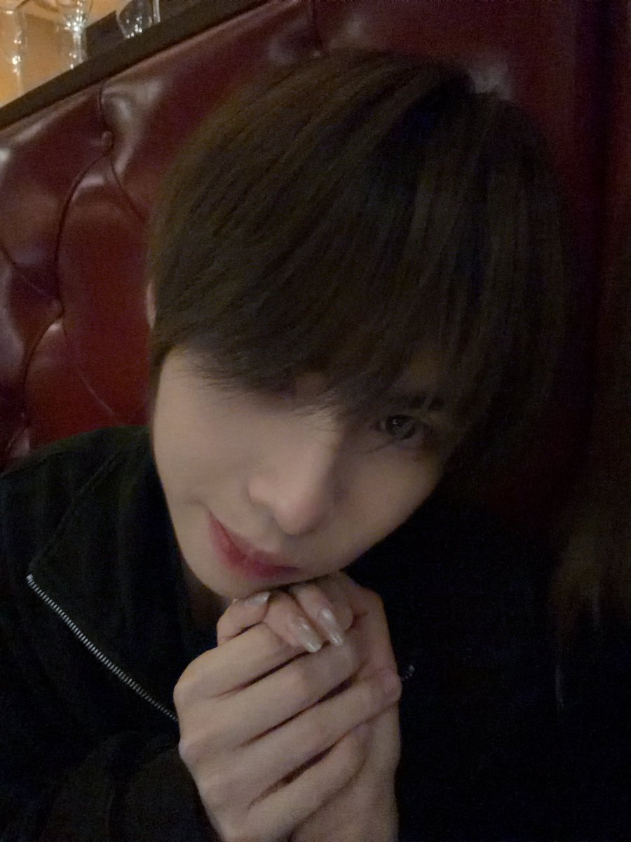 YHxHY_'s tweet photo. 就让我们死后���埋葬在一起

#iiii #第四爱 #四爱小狗 https://t.co/CbisXDHDl3