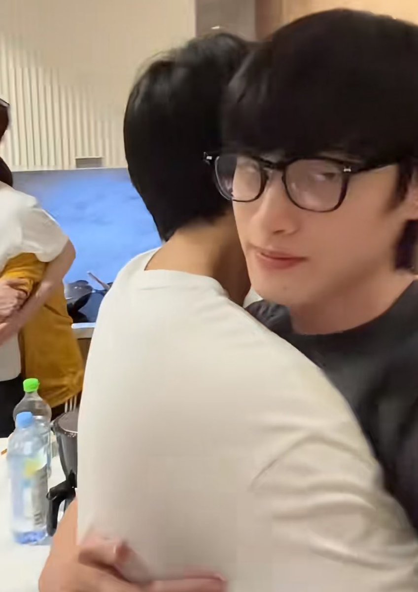 bunnylazzz's tweet photo. เหมือน5555544455555มาก55554555 https://t.co/Vol7kTQ6YU