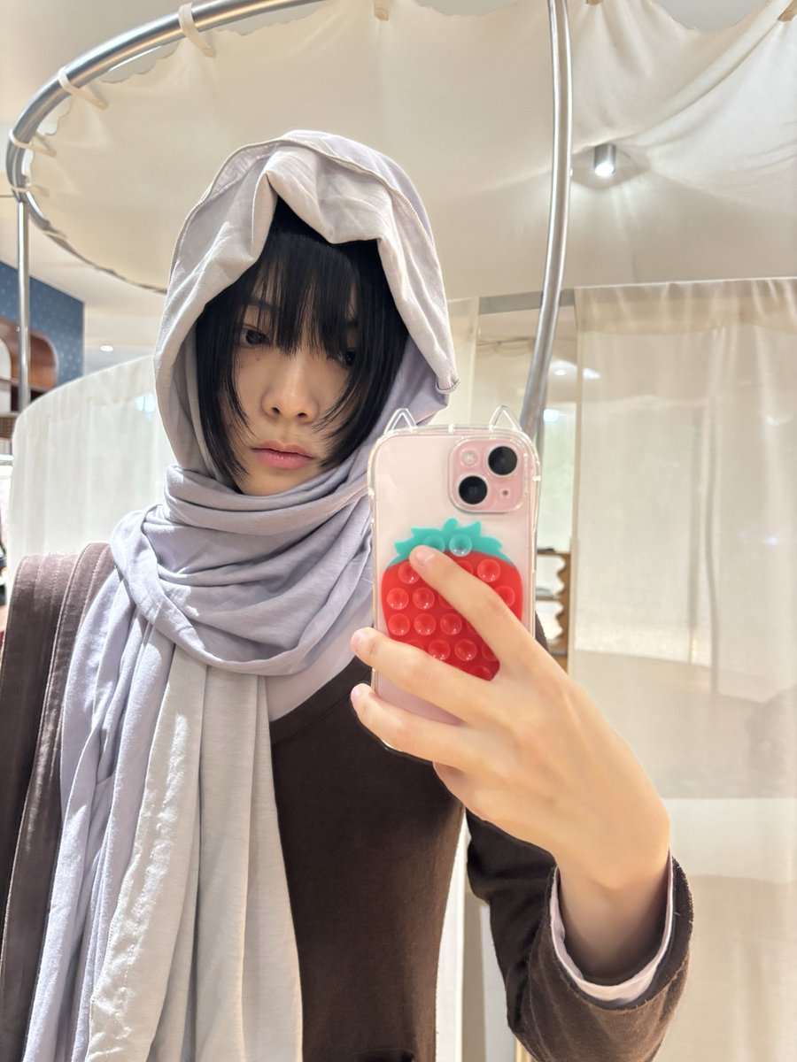 natsuinthepool's tweet photo. https://t.co/b28pK0b3Qg