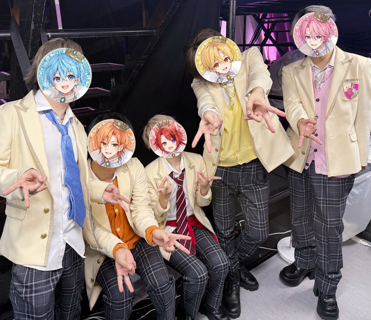 chimaniya_3103's tweet photo. これの2ヶ月後に卒業とか普通思わないじゃん https://t.co/EQroZn1A67