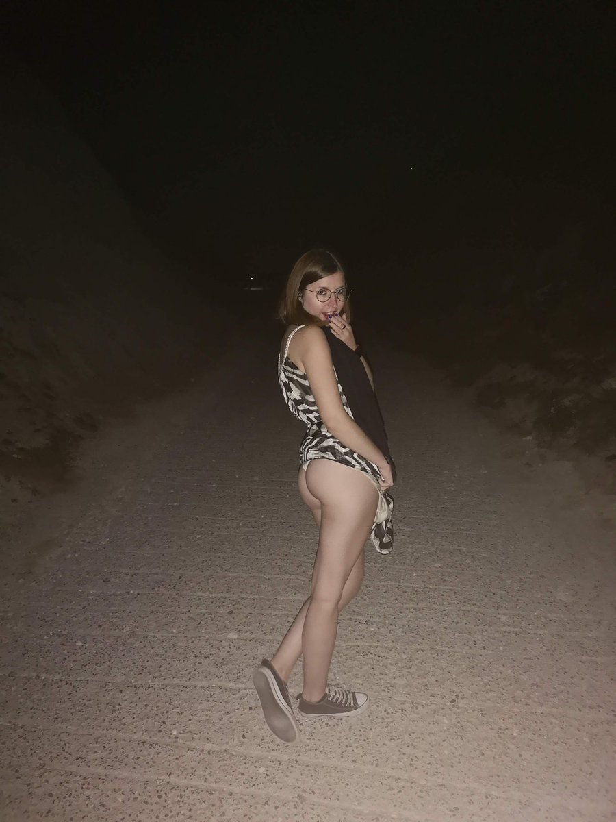 bbcmarbull's tweet photo. Laura, 28 from Belgium  
Face: 4
Body: 8
Ass: 7
Fuckability: 7

Want your slut rated and posted too? Dm me https://t.co/jYAI6ZFXFW