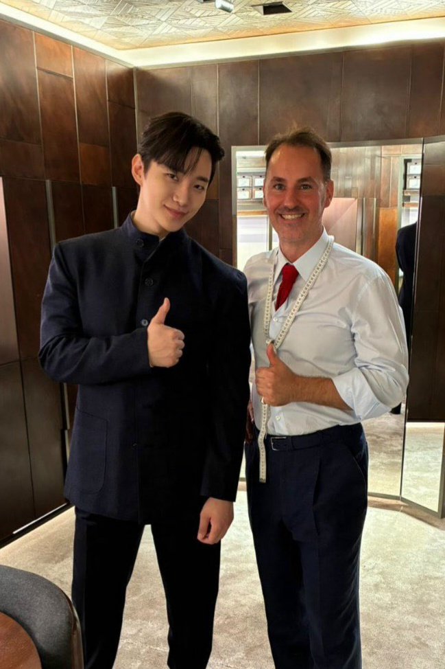 izshine125's tweet photo. #samemood
오고 가고 좋으다 💛
261008 261019 floriansirven IGS
#벨루티 #BERLUTI #벨루티패밀리
#이준호 #LEEJUNHO #준호 #JUNHO https://t.co/bp3yewlg7h