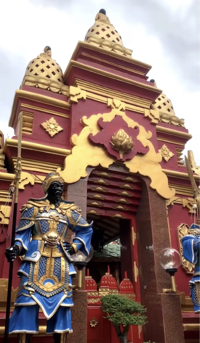cikapolla's tweet photo. Praying…

but did you know that Bali itself has centuries of historical and cultural connections with China ? 
Long before the modern era, Bali was part of maritime trade networks connecting the Indonesian archipelago with China and other parts of Asia https://t.co/svjTNJKos3