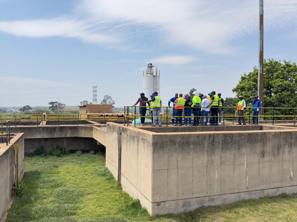 nasiphim's tweet photo. This morning, we returned to Region 7 for an oversight visit at the Bronkhorstspruit Water Treatment Plant. We were joined by the Deputy Minister of Water and Sanitation, David Mahlobo, and the CEO of Rand Water Sipho Mosai. 

Our oversight visit formed part of plans to rehabilitate the Bronkhorstspruit Water Treatment Plant. Rand Water has been appointed as an implementing agent. 

In past week, the City has noted a sharp increase in cases of residents failing ill in Region 7.  408 patients were treated at healthcare facilities for dehydration. No deaths have been reported. Based on the ages of the patients and laboratory tests, the source of the stomach illness is likely water related. 

As a safety measure, the City has advised that residents in the area should not consume or utilise water supplied through municipal taps for any domestic purposes. Only water supplied through municipal water tankers should be utilised. 
@CityTshwane