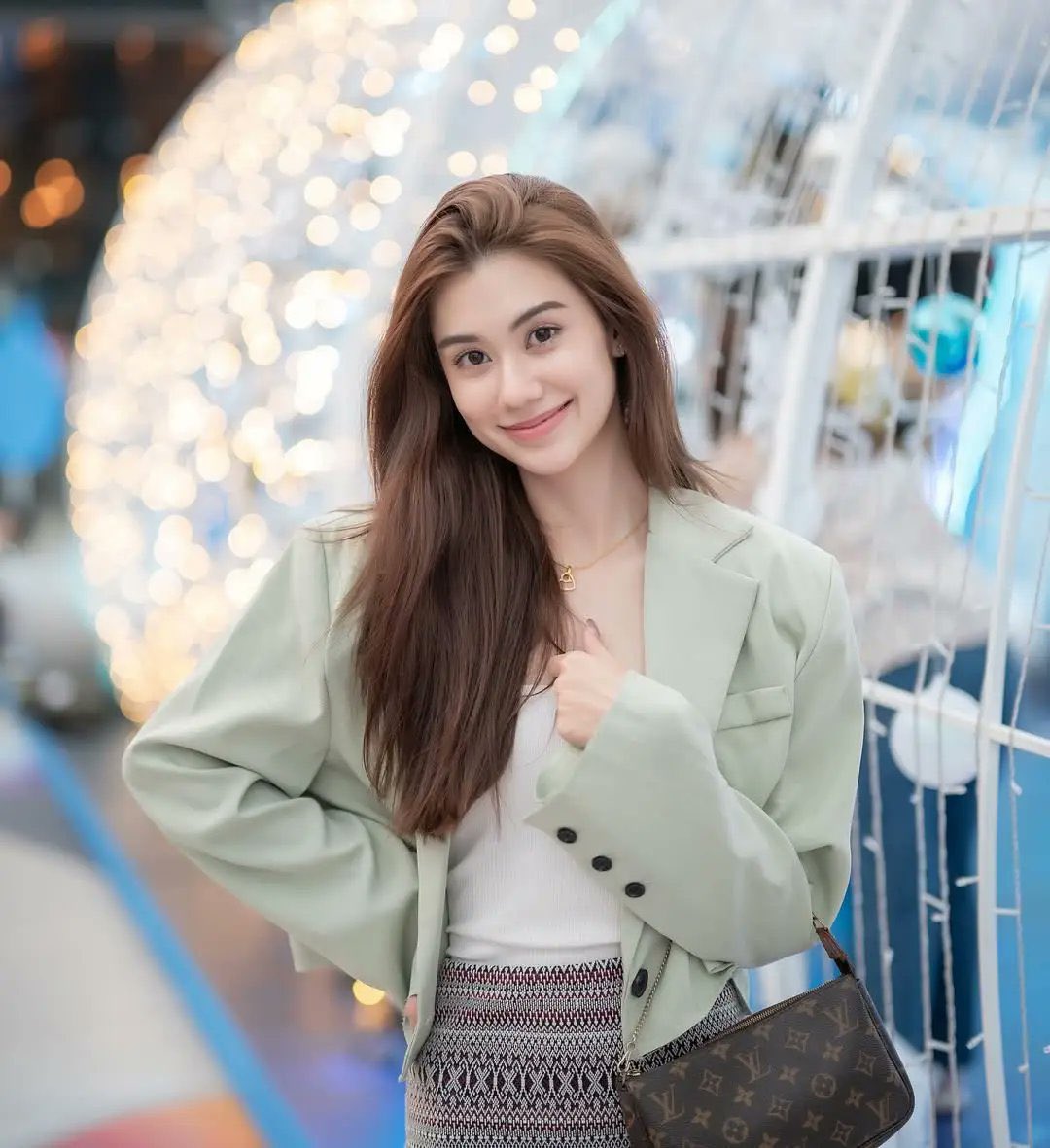 ChloeYu76's tweet photo. Anyone know which era these Lena pics belong to?

#lalinalena #ลีน่าลลินา https://t.co/WwptaGfFWk