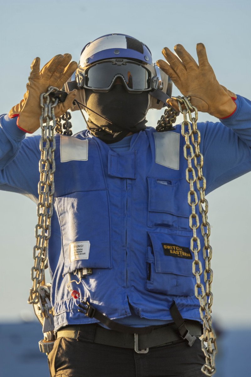 USNavy's tweet photo. Getting reps in. 💪⛓️✈️ https://t.co/mXVO7PLLeh