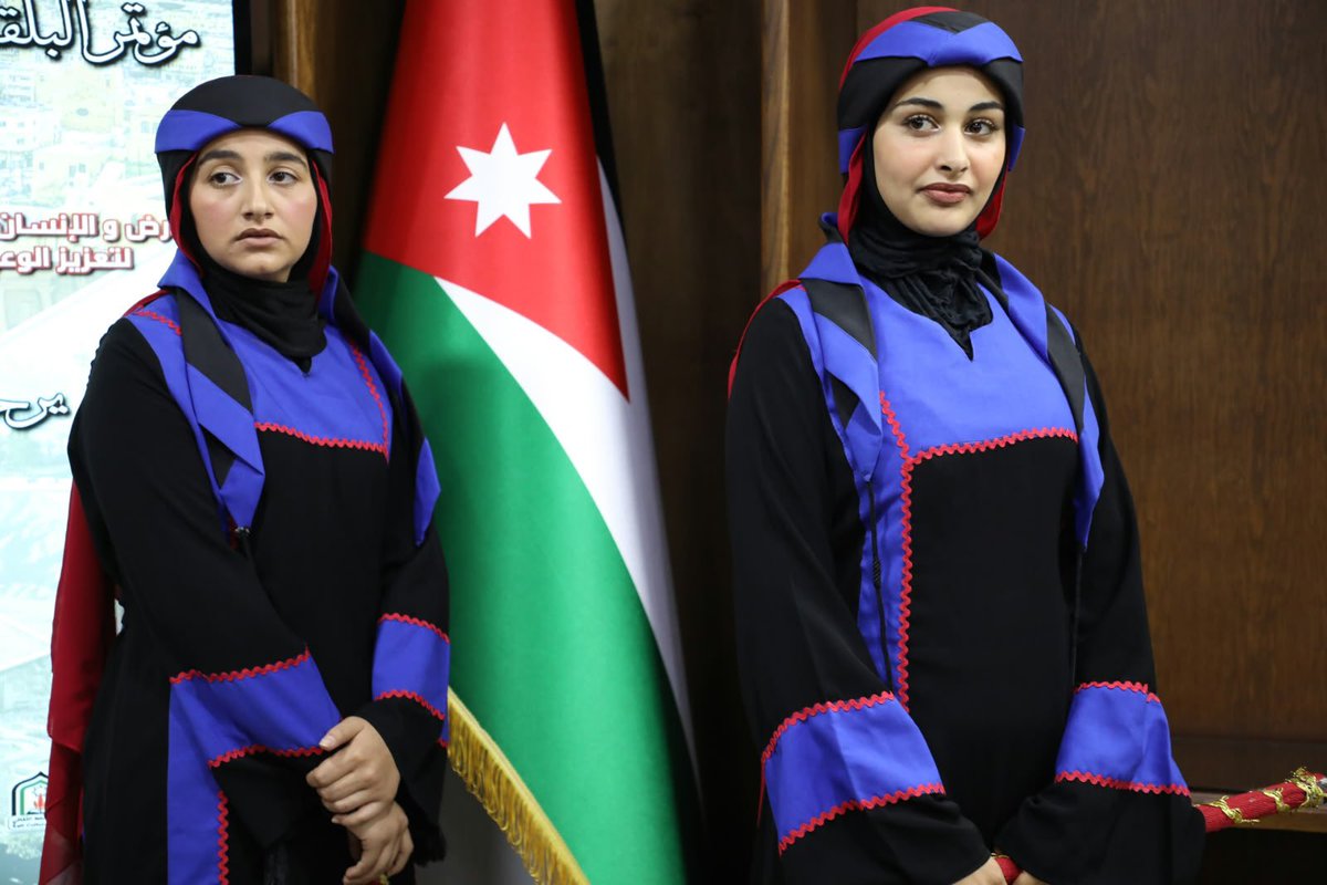 mostafa59625937's tweet photo. تشرفت صباح اليوم الاثنين في المكتبة الوطنية بافتتاح مؤتمر البلقاء الثقافي الرابع الذي نظمه منتدى السلط الثقافي وشارك فيه كوكبة من الأكاديميين والباحثين تحت عنوان: "الأرض والإنسان.. مرتكزات السردية الأردنية لتعزيز الوعي وتكريس الانتماء".. نعتز بتاريخنا العريق في امتداده عبر حقب غائرة في الزمان .. نوثق السردية الأردنية.. حكاية الأرض والإنسان للأجيال للارتقاء بالوعي وتعزيز الهوية الوطنية.