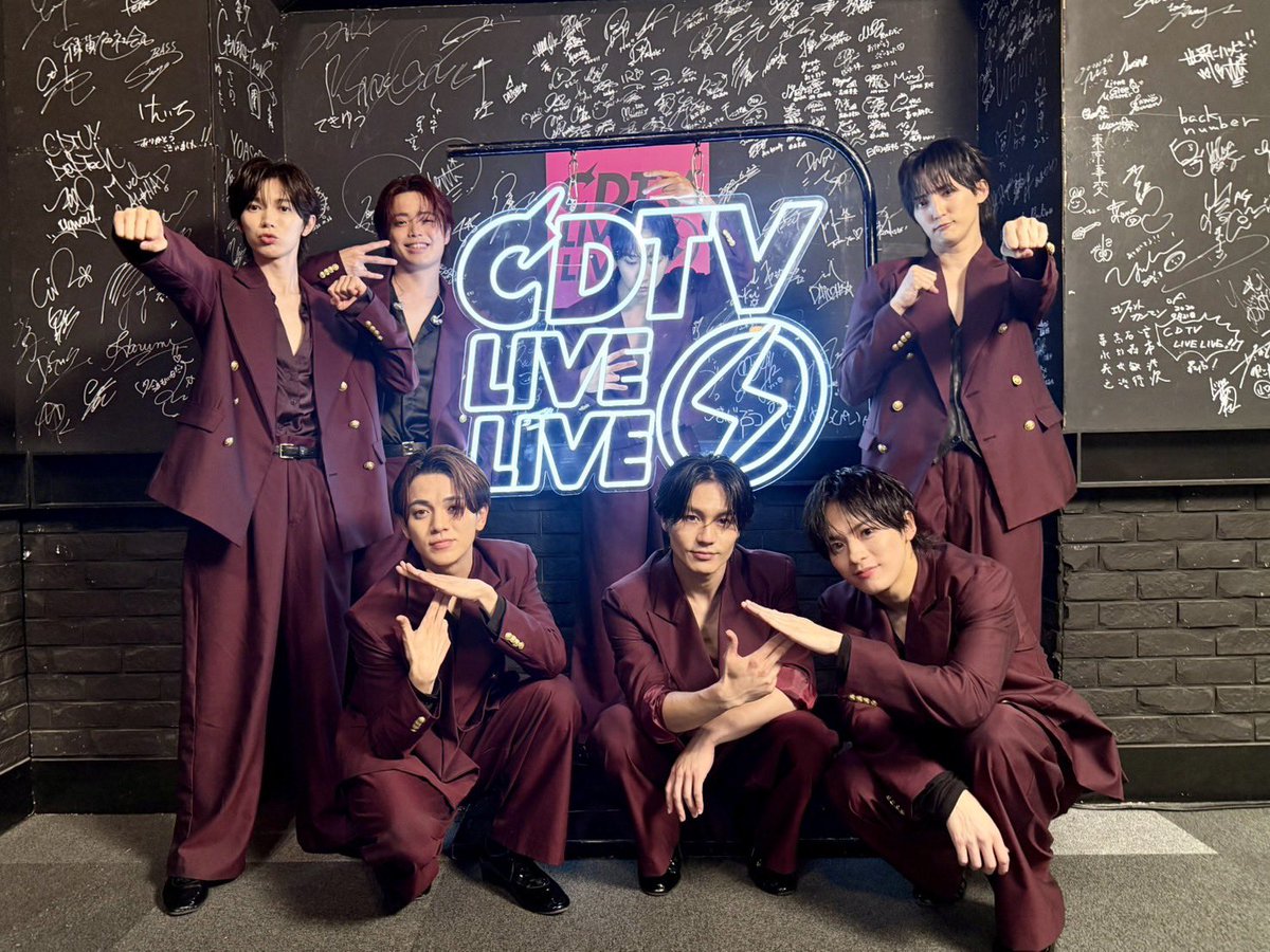 TravisJapan_cr's tweet photo. #CDTVライブライブ 
ありがとうございました!!✨ 
 
本日配信 新曲 #EGO を
フルサイズでテレビ初披露しました🪩

各配信サイトも是非チェックしてください♪ 
🎧https://t.co/nNPsQqMZnz 
 
▼MusicVideo  
 https://t.co/BeR69grDKB 
 
#TravisJapan #トラジャ #でも所詮エゴ
@TBSCDTV https://t.co/agq8z8vFKJ