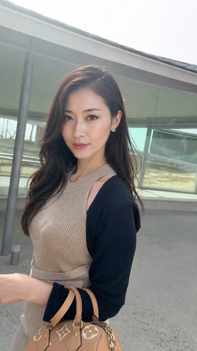 fcpsy36596381's tweet photo. ４８歳でも大丈夫って言ってくれる男性、 どのくらいいますか？       少しだけ期待してもいいですか？ https://t.co/lHPcp8nqxq