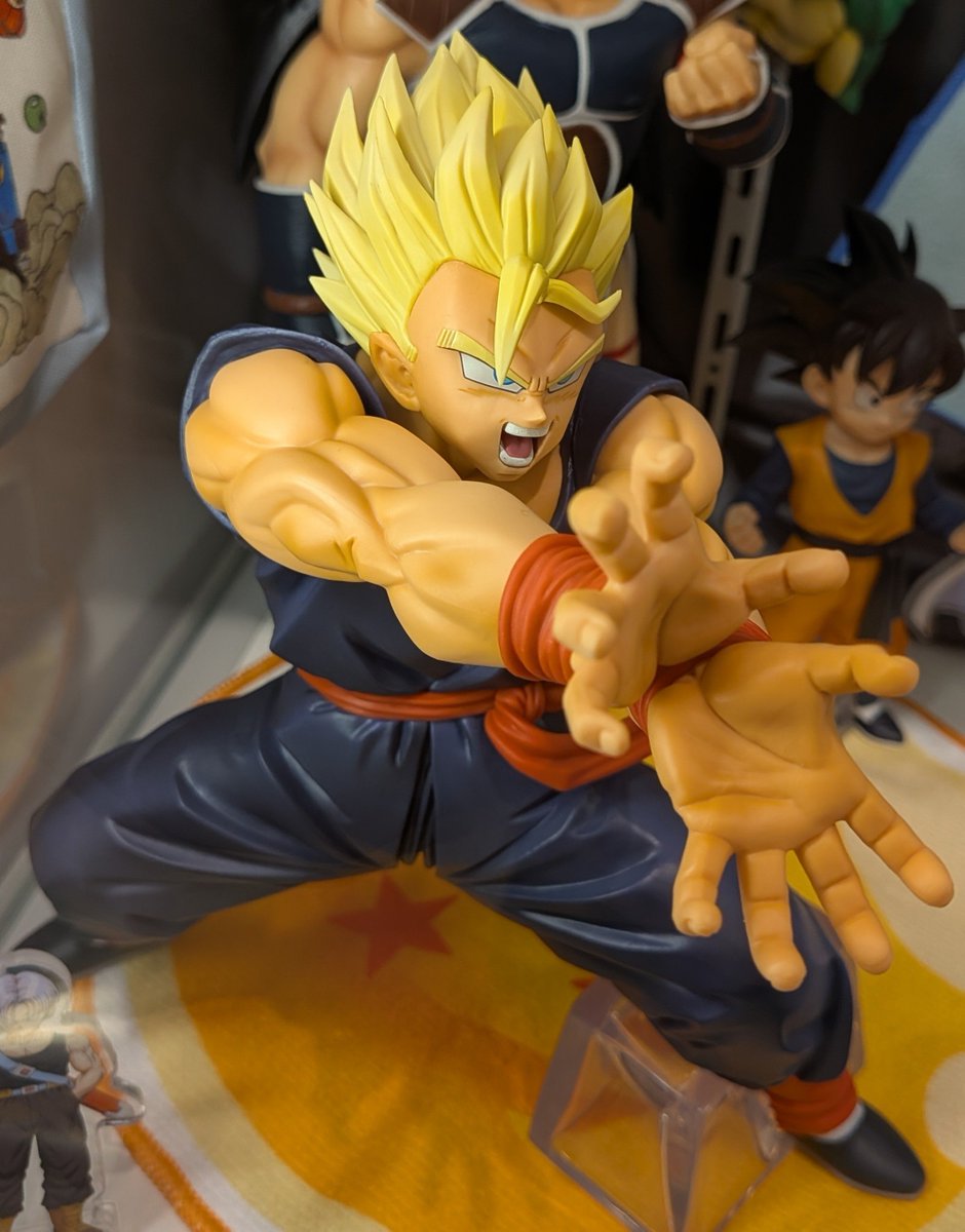 guernicass4's tweet photo. 一番くじ ドラゴンボール SPIRIT OF THE SAIYAN

10月17日発売予定
1回790円

B賞 孫悟飯 MASTERLISE

一番くじ公式ショップ渋谷店にて展示中！ https://t.co/Gjqwt1wHCB