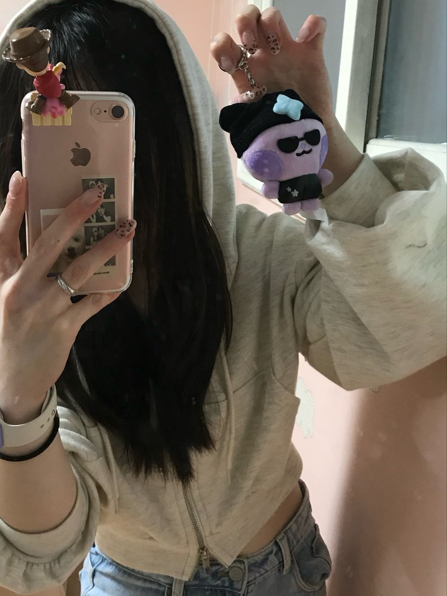 nyrabbit__'s tweet photo. #에이티니_트친소
#에이티니_승선소

04년생 대학생 티니입니다 ♡ 
9월에 승선한 신입티니라 모르는 게 많아요 
산이를 제일 좋아하는 뿌딩이지만 그래도 8명 다 사랑해요 🖤
사람조아 티니라서 많이 다가와주세요 •••😍

♡ = follow
rt = DM
인알 = 🫶🏻🫶🏻 https://t.co/51Ds4cQTfT