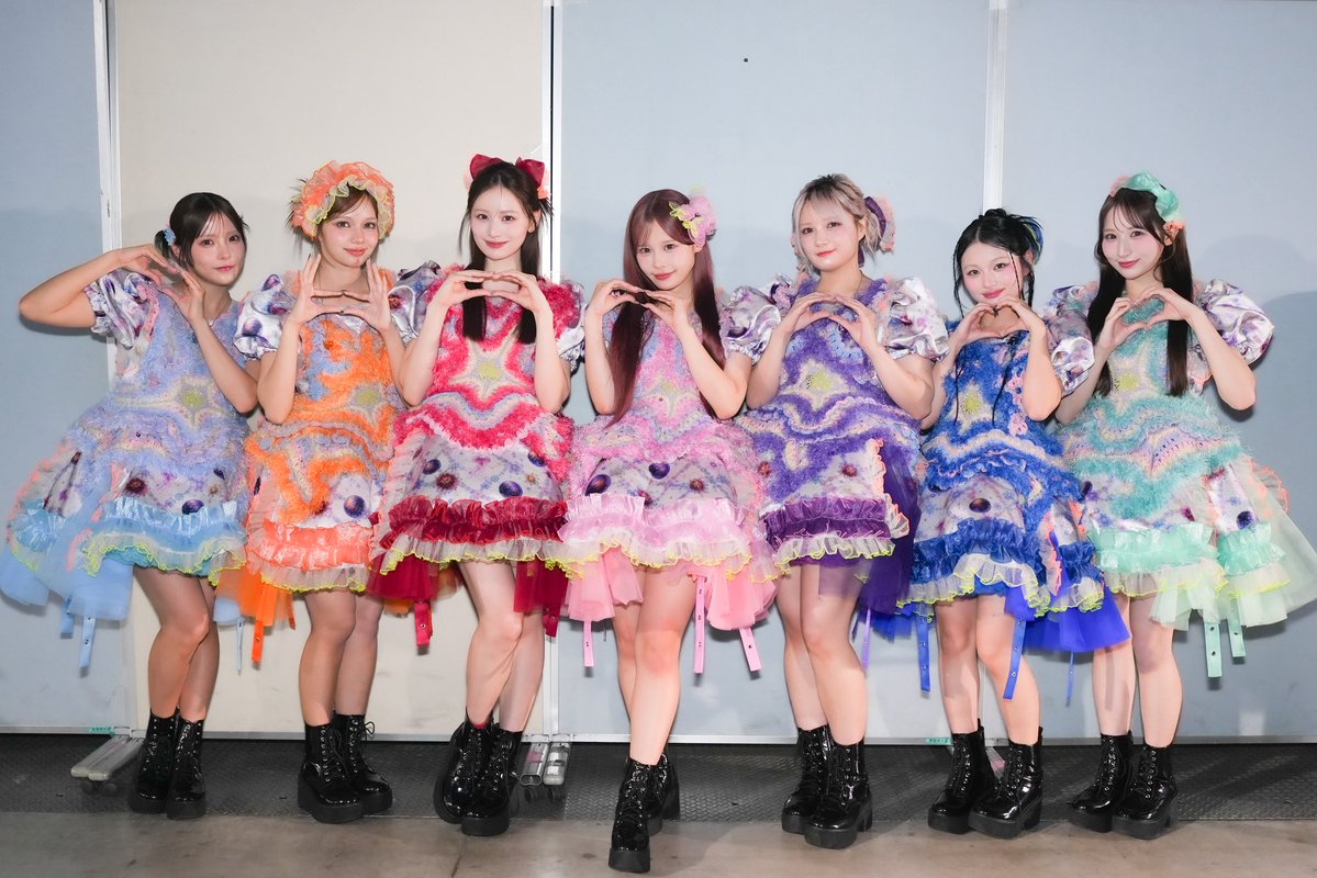 CANDY_TUNE_'s tweet photo. 🌈🍬KAWAII LAB. COLLECTION 🍬🌈

CANDY TUNE のライブステージ
ありがとうございました🙌

🍬⟡🍬 𝕊𝔼𝕋𝕃𝕀𝕊𝕋 🍬⟡🍬
💄必殺あざとポーズ
🫧エトセトLOVE YOU
💄推し♡好き♡しんどい
🫧倍倍FIGHT!
💄総意♡So Free
🍬⟡🍬⟡🍬⟡🍬⟡🍬⟡🍬

🗓️10/12(月・祝)
📍北九州メッセ

🎥Prime Videoで独占生配信🎥
🎟️配信チケットはこちら
https://t.co/xCqJ9evTtK
販売期間: 〜10/26(月)23:59

🎸「総意♡So Free」MV
https://t.co/jLC0u6u6Sc

🎪秋の全国ツアー開催中🎪
https://t.co/BETXu186Pw

#TGC #カワコレTGC
#KAWAIILAB #カワラボ
#CANDYTUNE #きゃんちゅー