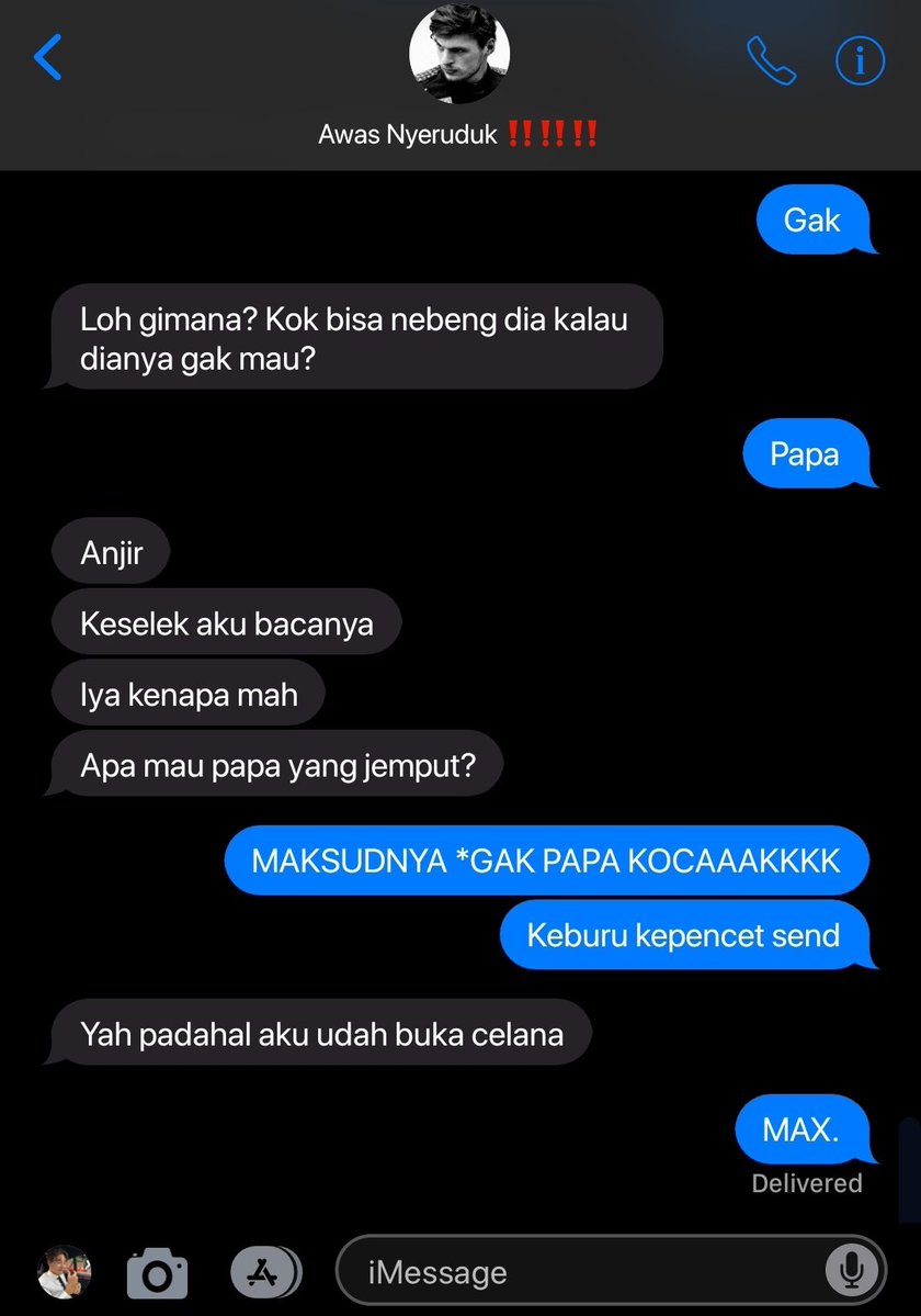 badtzbrat's tweet photo. #russtappen 3363 two-tweet fic/au ☆

[ cw // slight 🔞 ]

si oknum AWAS NYERUDUK ‼️‼️‼️ dan papah kink-nya itu. https://t.co/RX8P5U7ebT