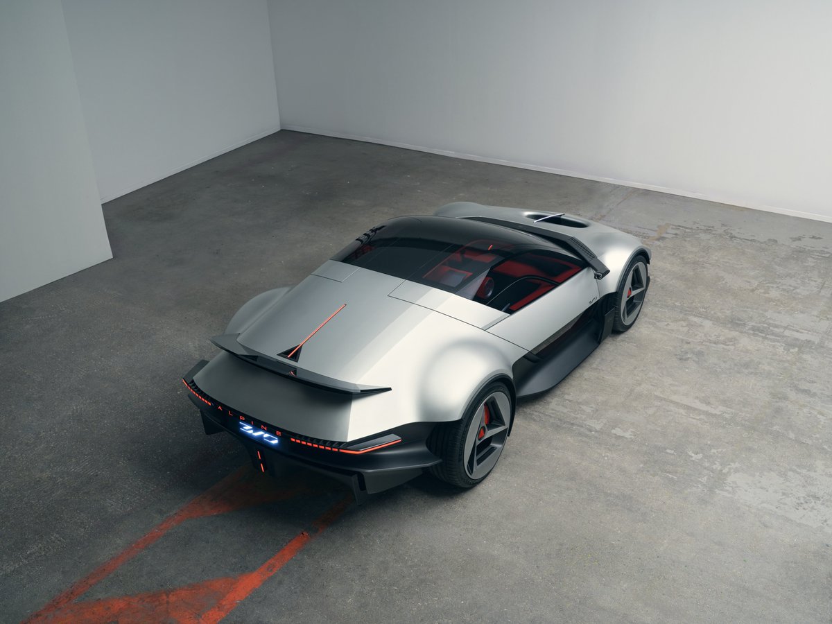 autocar's tweet photo. Hnnnnnnnggg.

The Alpine A310 is back.

https://t.co/sqtgMKDi85 https://t.co/zcvB6zM0E1