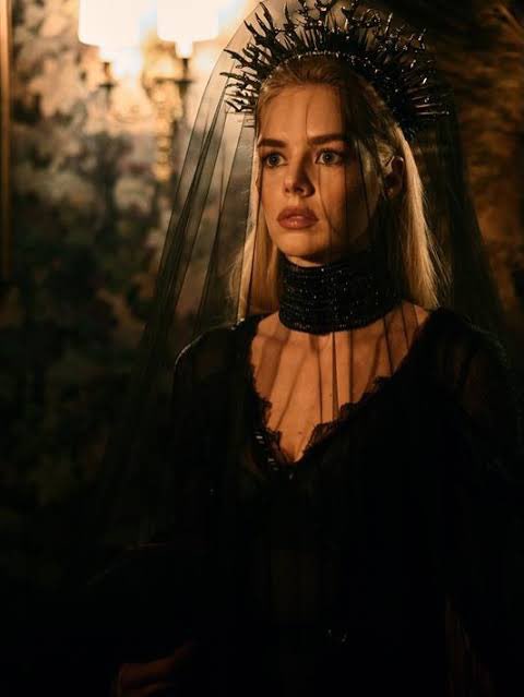 ArEySMR's tweet photo. Since malapit na ang Holloween, here are my costume predictions based on horror film/series this 2026.

Carrie
Obsession
Ready or Not 2

Reply pa kayo if may need ako isamaaaaa 🤔🤔🤔 https://t.co/Qjyqu1wEWl