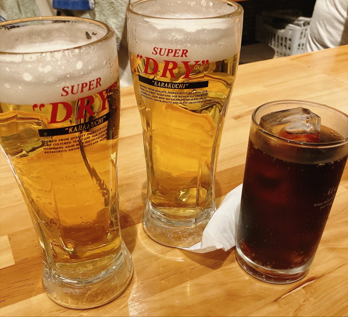 ryo20191002's tweet photo. こんばんは
#夜ごはん
お疲れ様です🍺
晩酌のおとも😍 
鉄板焼き屋さん
海鮮焼き楽しみます😊
今夜も乾杯です🍻🍻
#晩酌部
#外飲み
#とにかく呑み隊 https://t.co/FBNINgHwrp