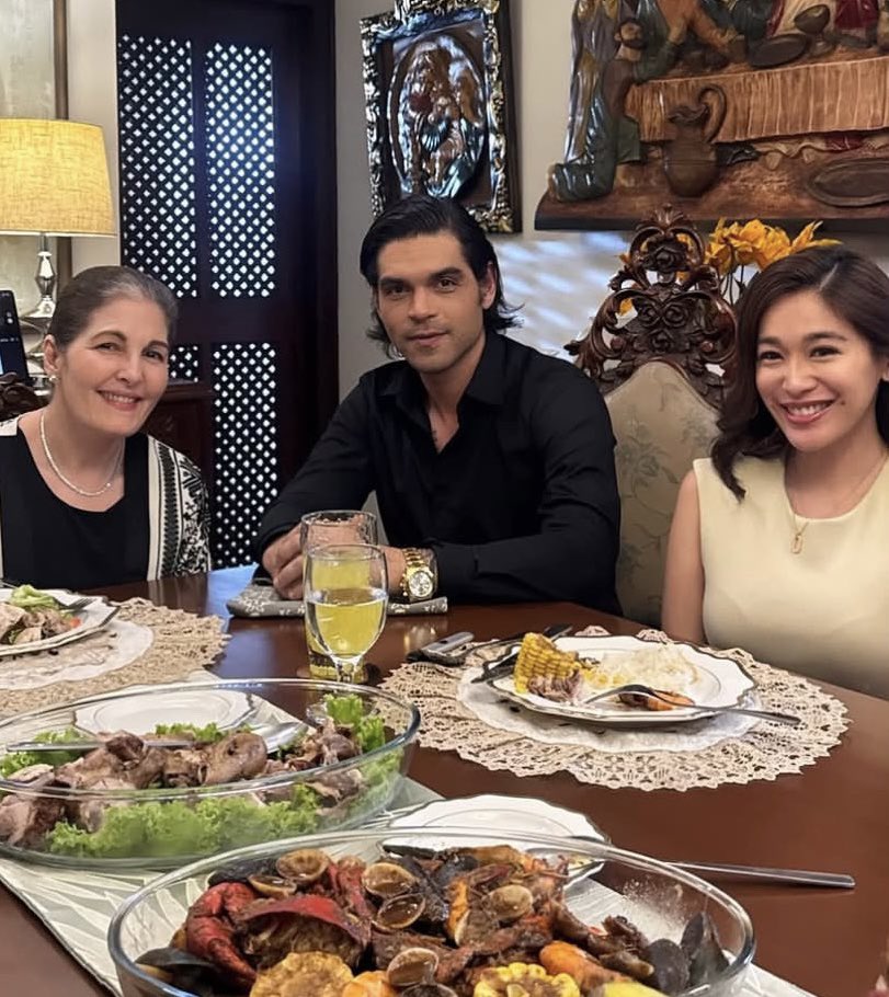 dstnyu_bdv's tweet photo. family ni caca sa #BatDiNalangTayo ? Nakuu galingan mo borji 

#BatDiNaLangTayo 🔜
#DustBia https://t.co/jEcKRL6ROt