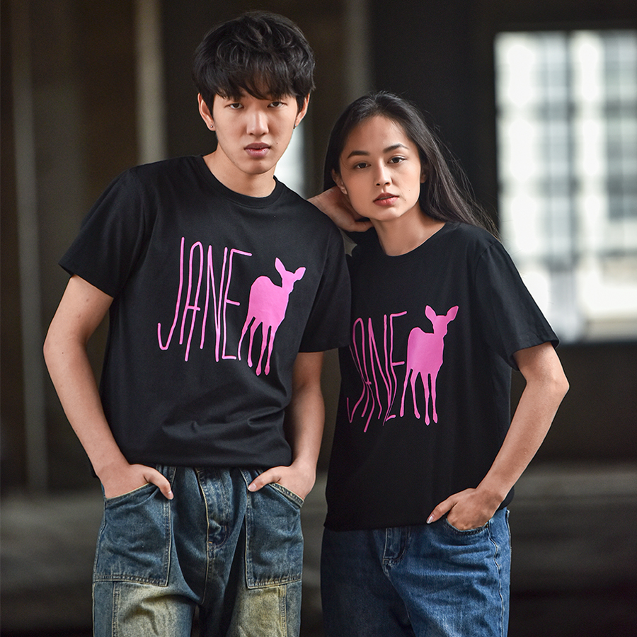 InsertCoinTees's tweet photo. OUR LIFE IS STRANGE COLLECTION IS BACK...

We're proud to announce that our official @LifeIsStrange collection is BACK!

Make sure you don't miss out - grab your favourites now, exclusively at https://t.co/RuHgXv0bhr https://t.co/wVIPNxfVte