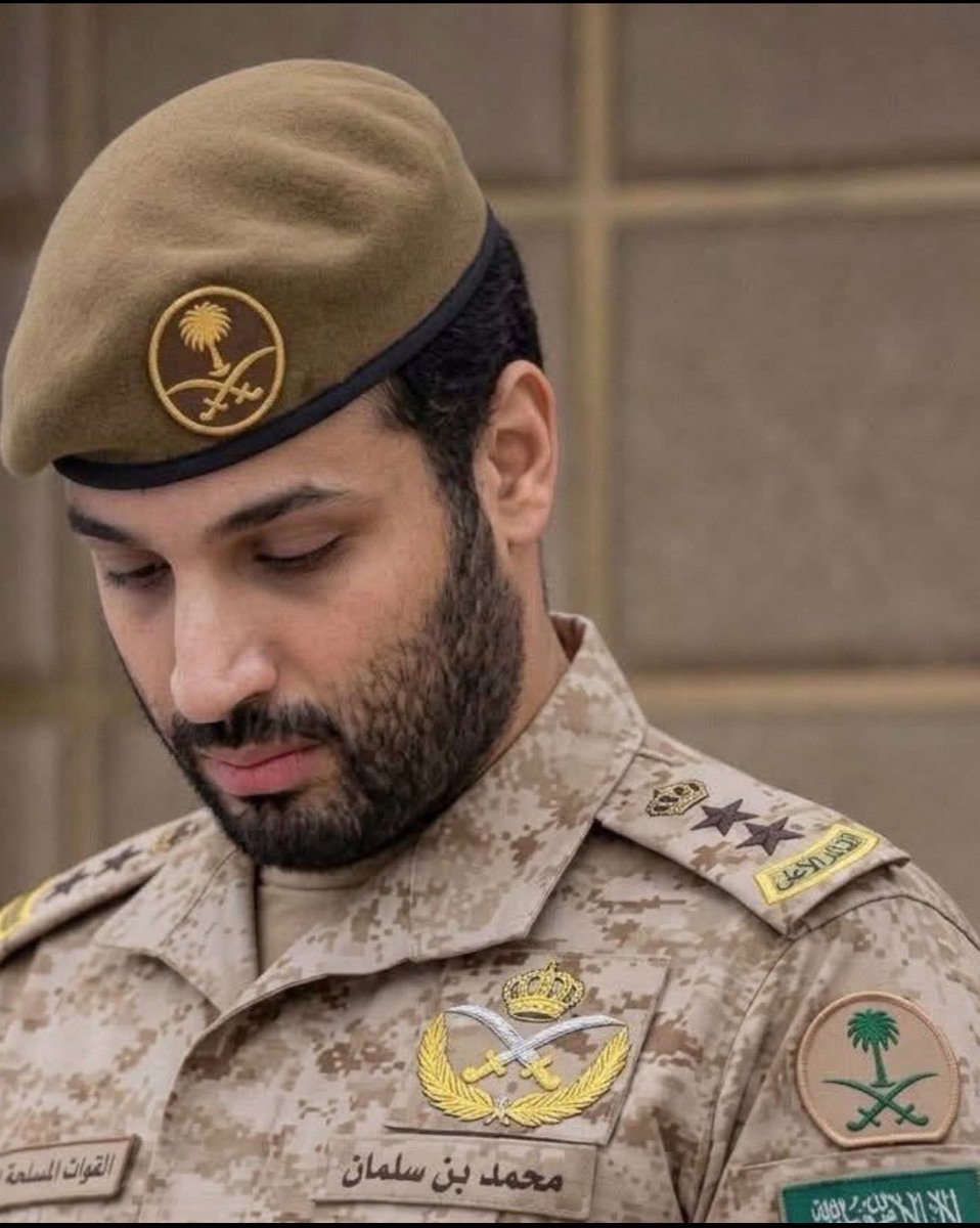 jnx_wt's tweet photo. #محمد_بن_سلمان #الرياض_الآن 
ولي العهد الأمير محمد بن سلمان 🇸🇦
رجلٌ لا يشبه إلا طموحه، وقائدٌ يحمل في قلبه وطنًا، وفي رؤيته مستقبل أمة. هيبةُ قائد، وعزيمةُ فارس، وطموحٌ يعانق عنان السماء. يمضي بالمملكة نحو المجد بخطى واثقة، ويزرع في قلوب شعبه الفخر والأمل والاعتزاز👑🇸🇦🇸🇦♥️♥️ https://t.co/2CZNq2hCRj