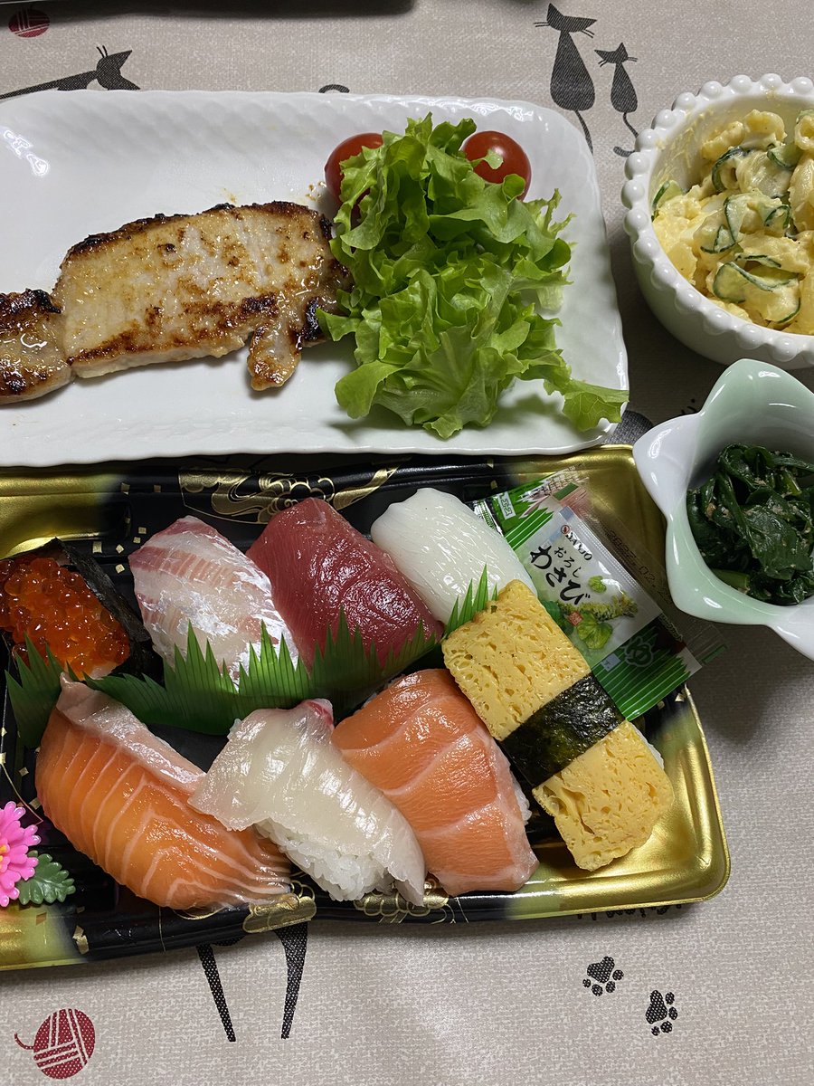 kossoribouken's tweet photo. 今夜はじっくりとやる😋
連休を噛み締めるのだ😚

皆様、本日もお疲れ様でございます🥳

今夜もカンパーイ🍶 https://t.co/3YTdDD36BM