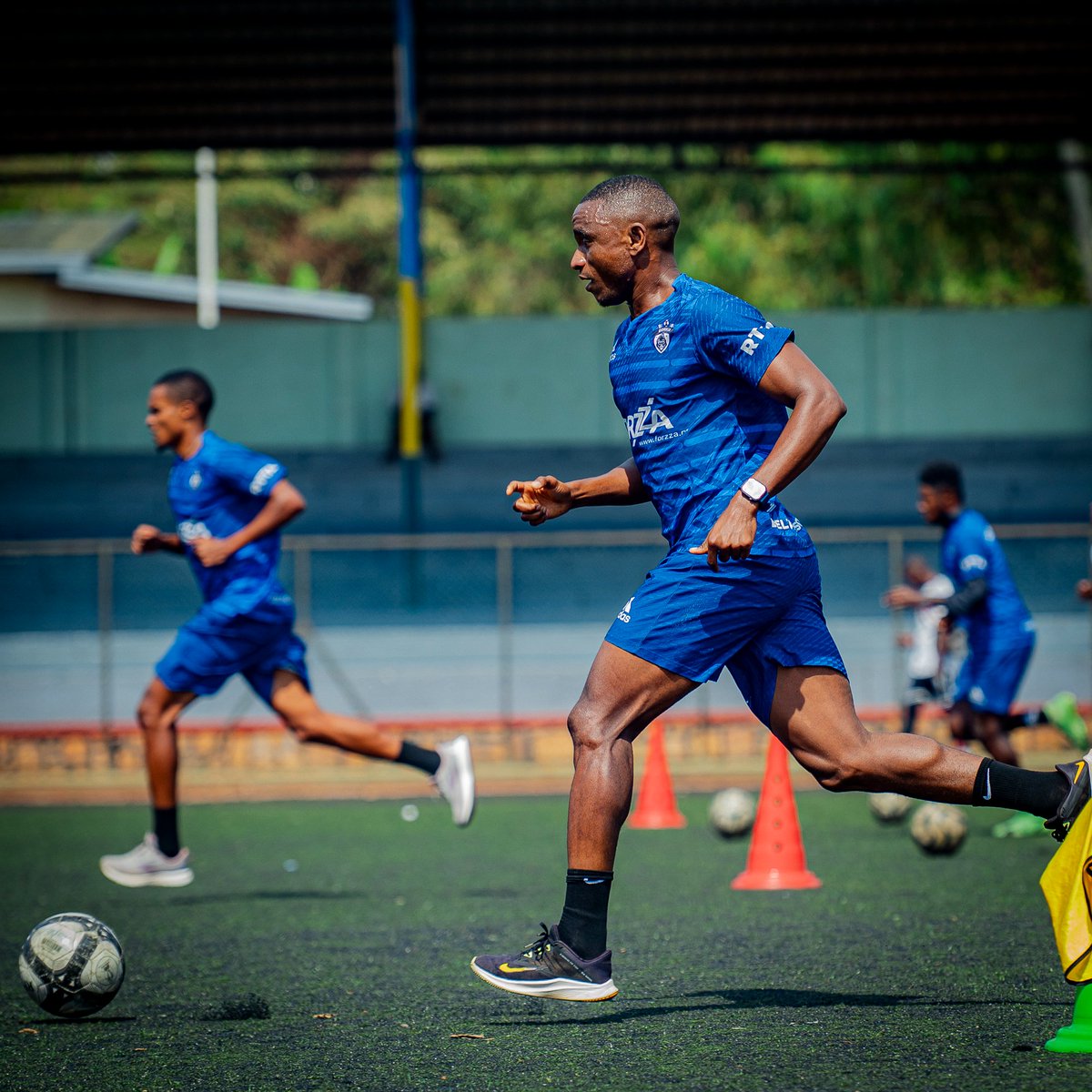 Gorillafc_'s tweet photo. NEW WEEK, SAME MISSION. 🎯

#GFC #MondayTraining https://t.co/4IrZkyZhOR