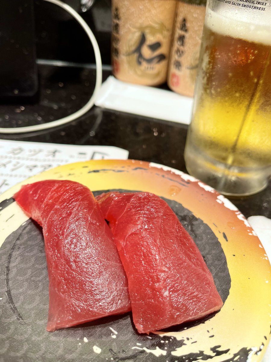 NyanMirai's tweet photo. 明日朝3時起きで仕事行かないとなので今から1人で飲んでキメていきます！ https://t.co/RFTVTMVY9t